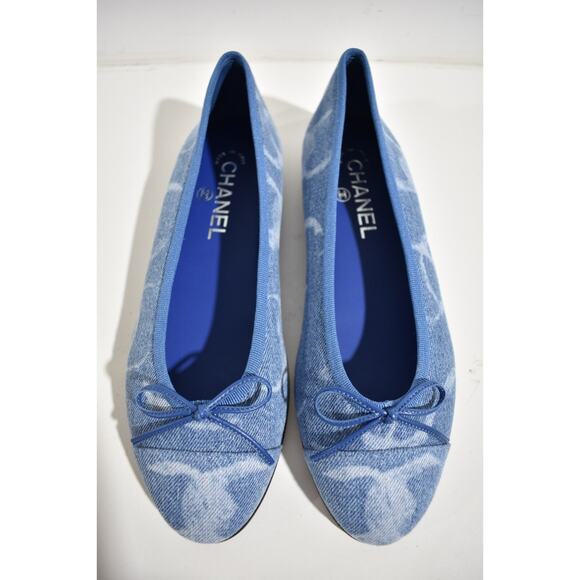 Chanel 23B Printed Denim Blue White CC Logo Bow Tie Ballet Ballerina Flat 39.5 - Picture 7 of 12